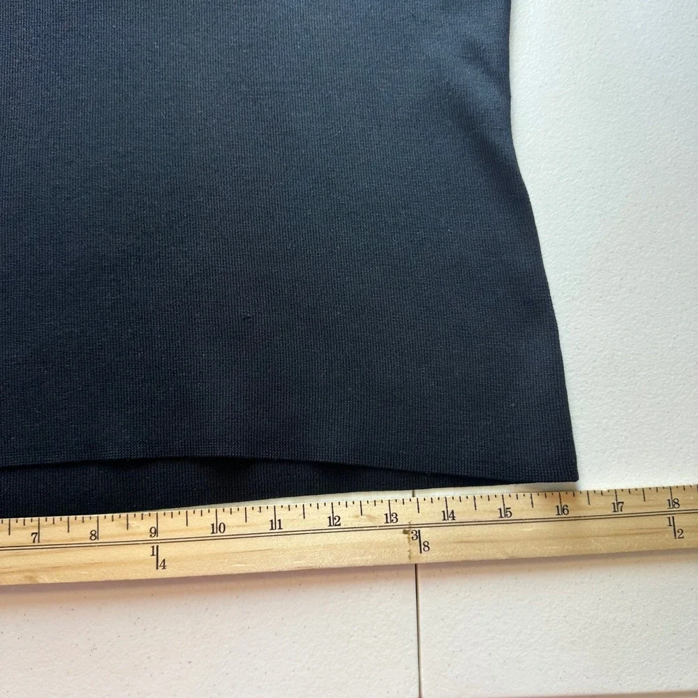 Liz Claiborne Collection Black Silk Blend Knit Top Size M Short‎ Sleeve